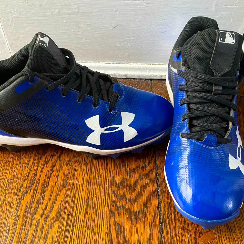 Youth Under Armour Cleats